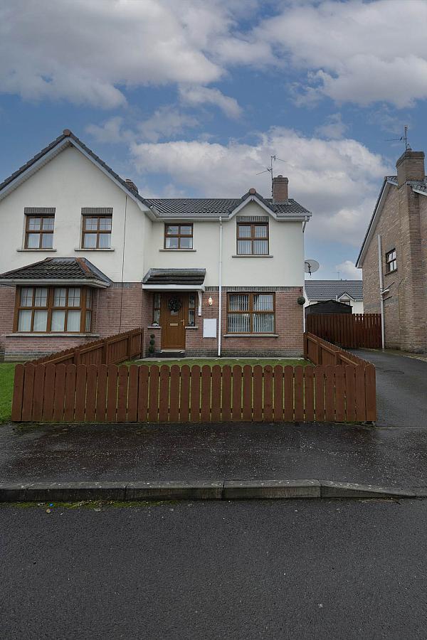 54 Carrigart Crescent