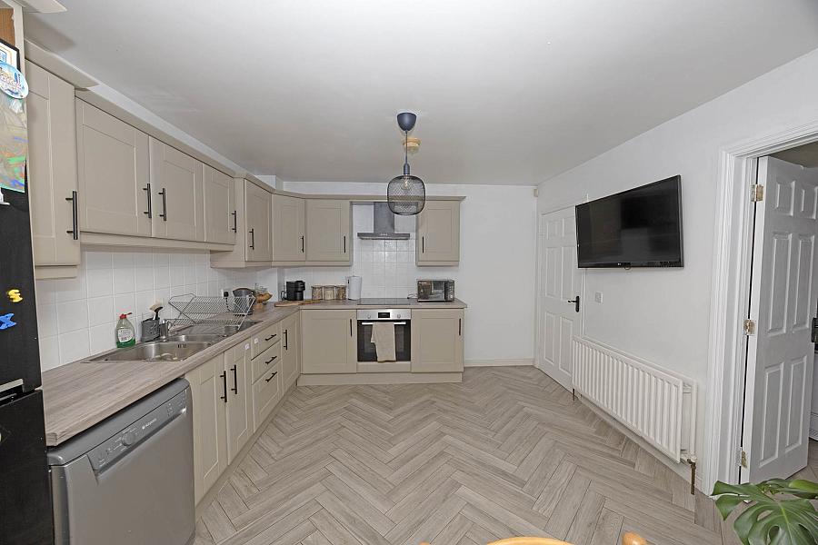 19 Kilvergan Heights