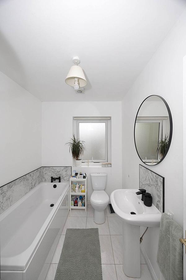 19 Kilvergan Heights