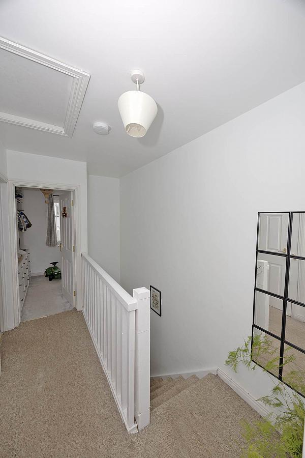 19 Kilvergan Heights