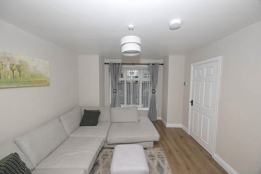 19 Kilvergan Heights