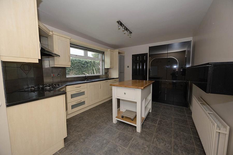 6 Furlong Avenue