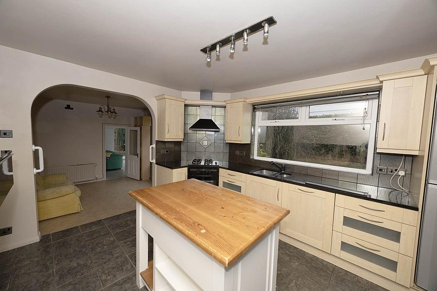 6 Furlong Avenue