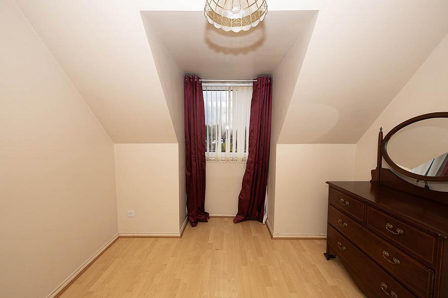 6 Furlong Avenue
