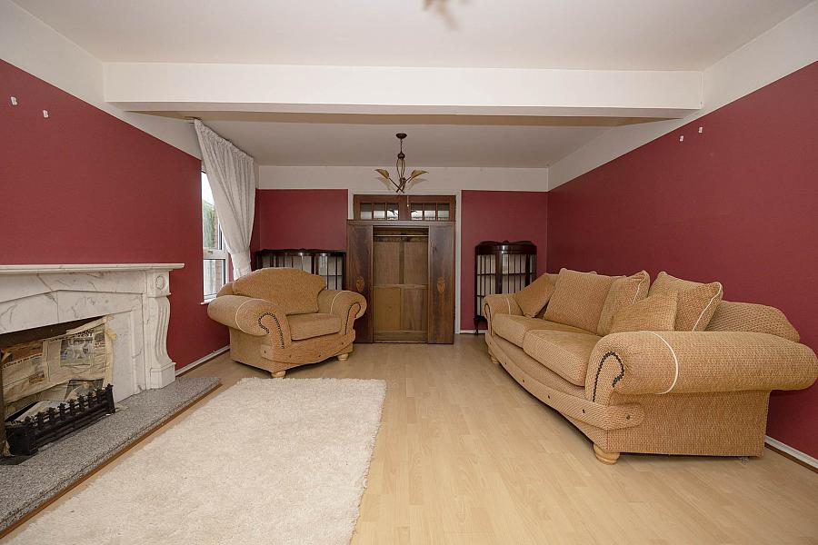 6 Furlong Avenue