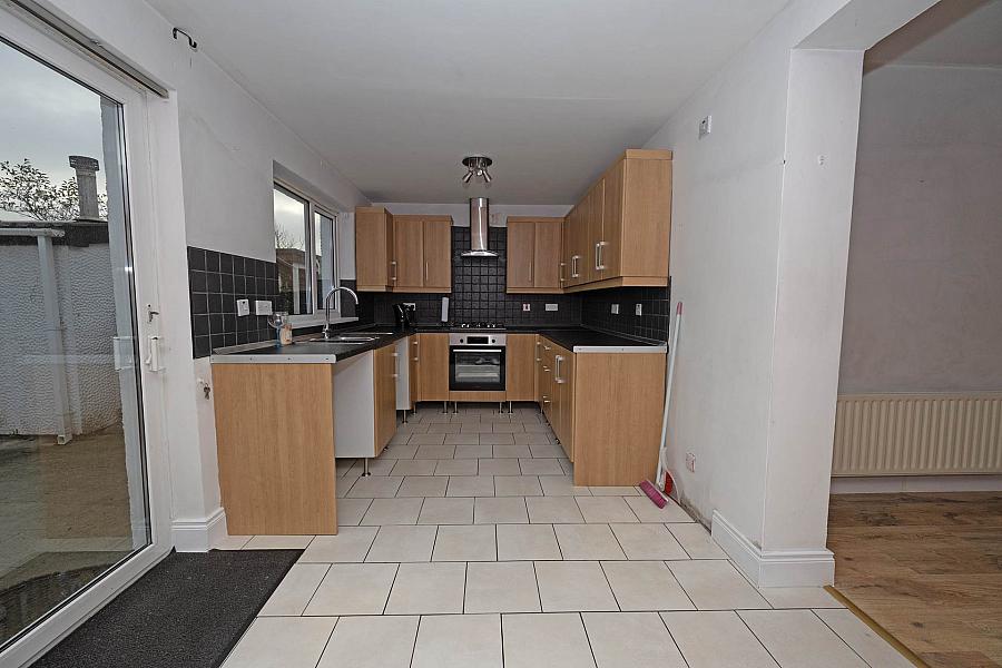 11 Westfield Gardens