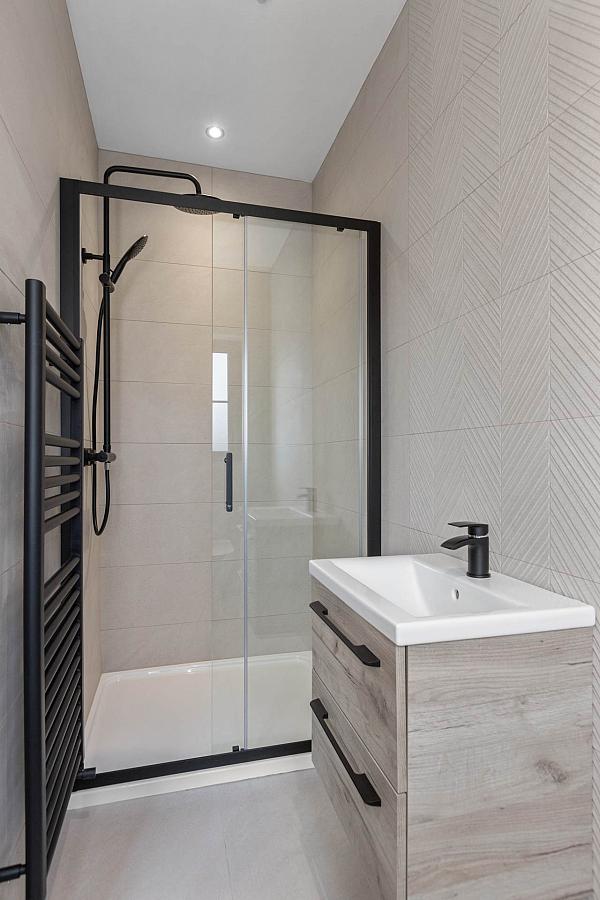 2 Laurelmount Meadows