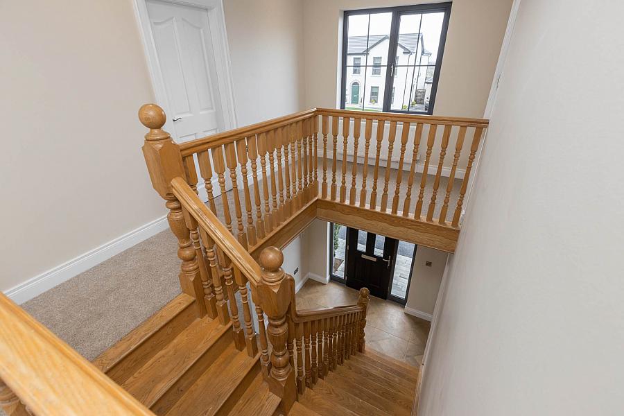 2 Laurelmount Meadows