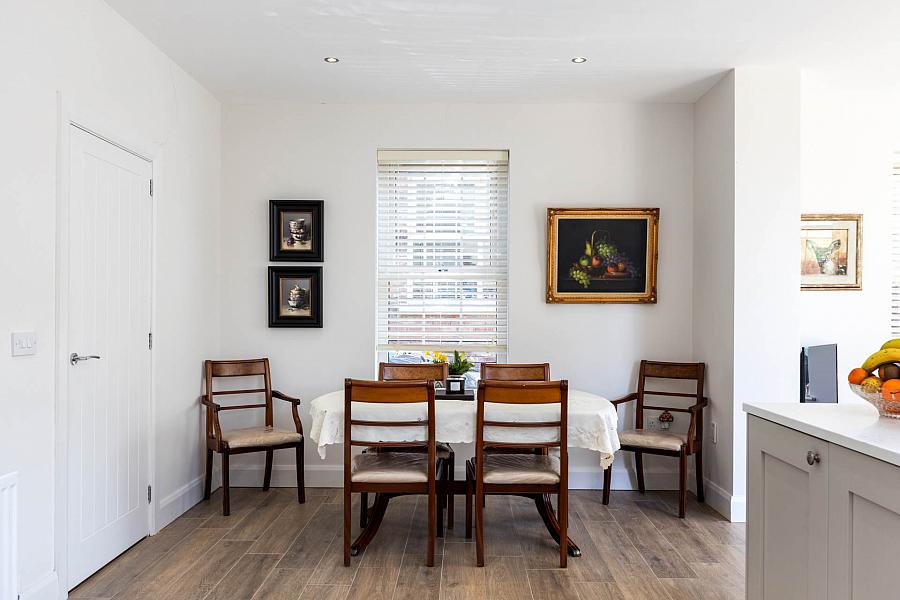 15 Tarry Wood
