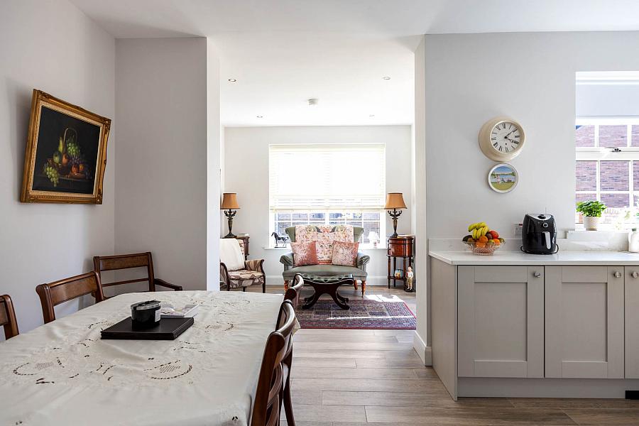 15 Tarry Wood