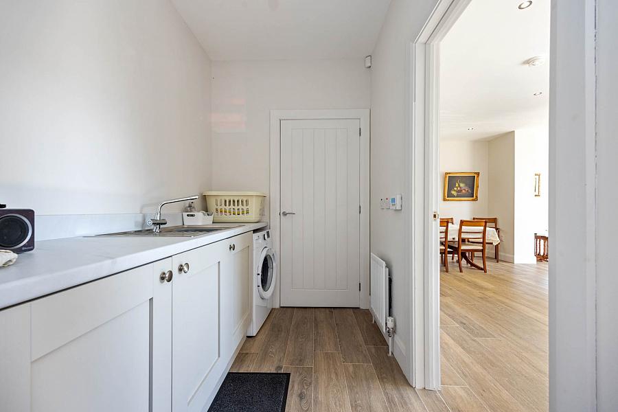 15 Tarry Wood