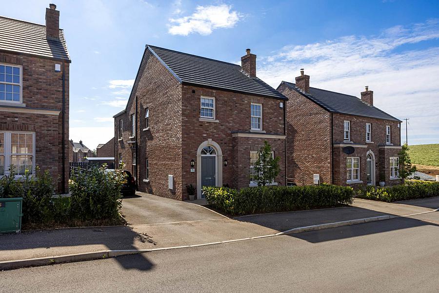 15 Tarry Wood