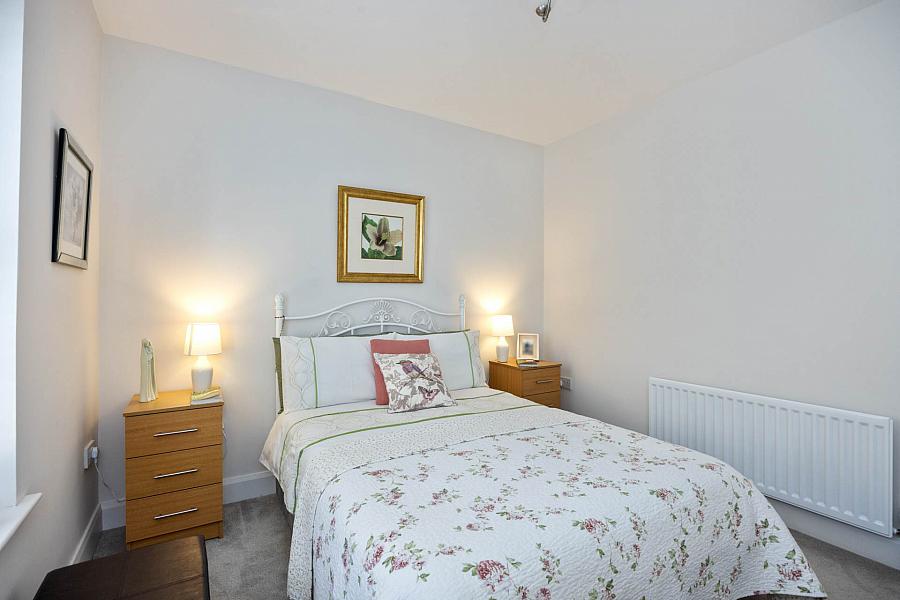 15 Tarry Wood
