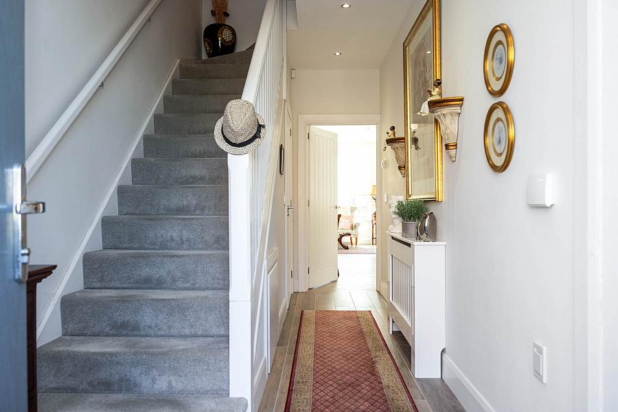 15 Tarry Wood