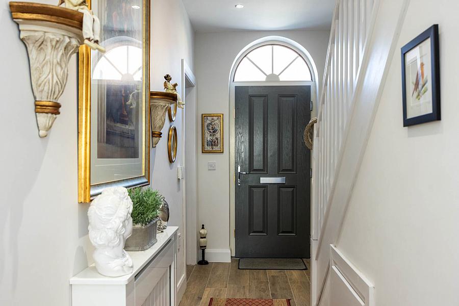 15 Tarry Wood