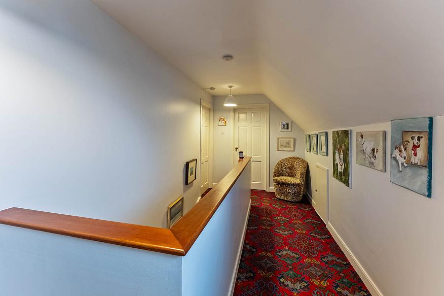 5 Courtney Avenue