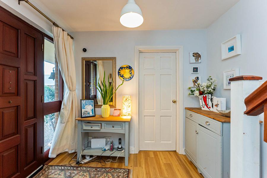5 Courtney Avenue