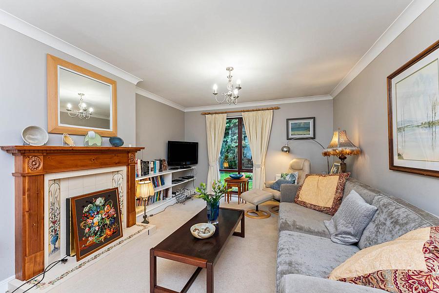 5 Courtney Avenue 5 Courtney Avenue