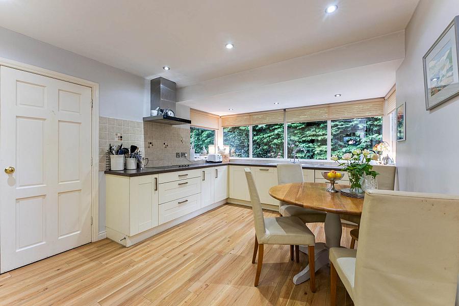5 Courtney Avenue