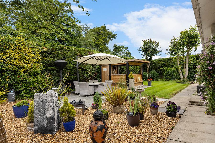 10 Villiers Avenue