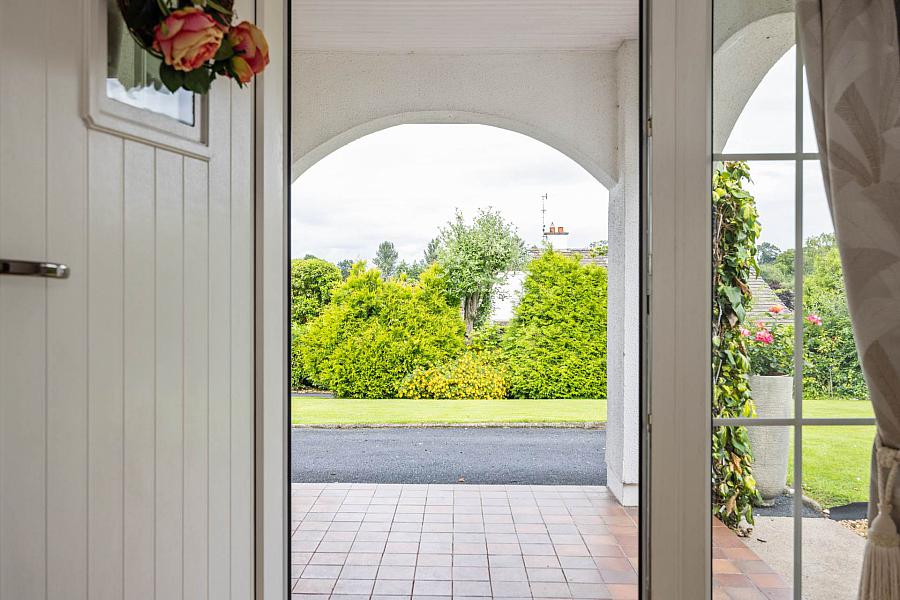 10 Villiers Avenue