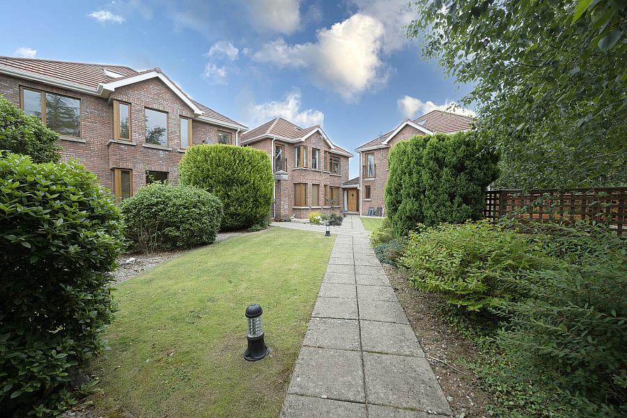 5 Woodville Mews