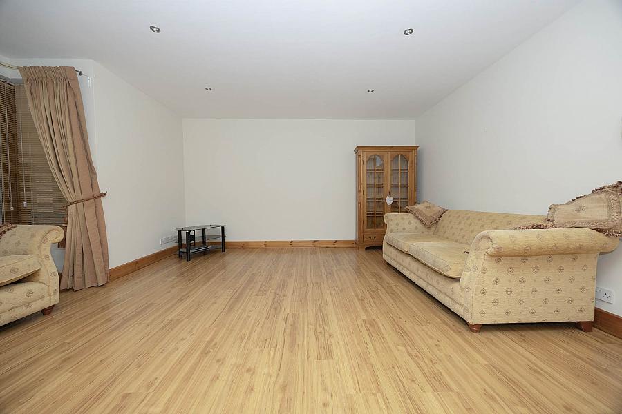 5 Woodville Mews