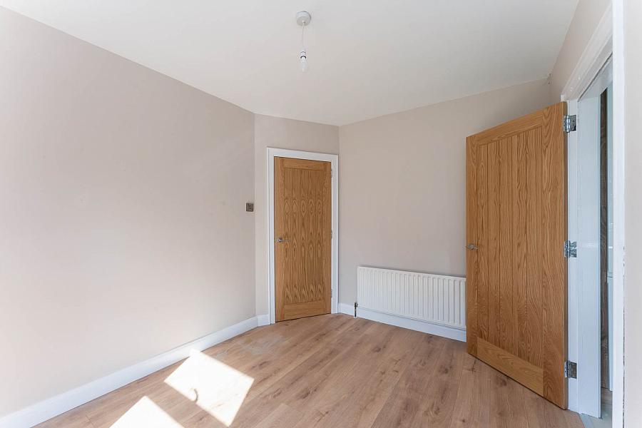 10 Ashgrove Close