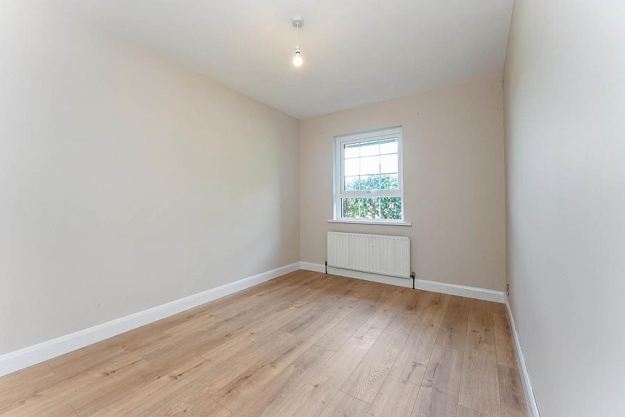10 Ashgrove Close