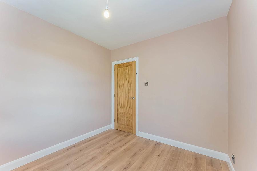 10 Ashgrove Close