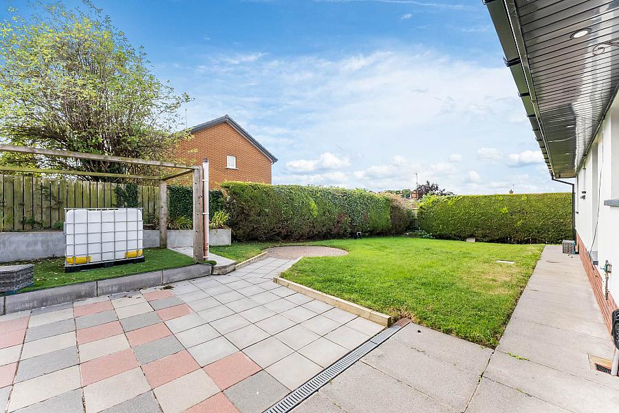 10 Ashgrove Close