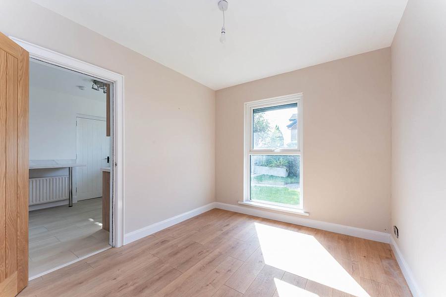 10 Ashgrove Close