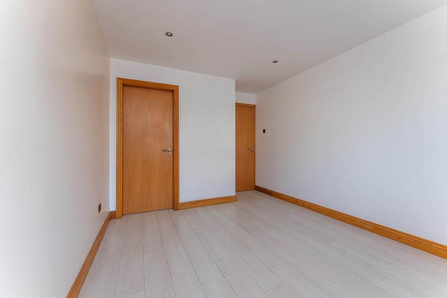 7 Silverwood Court