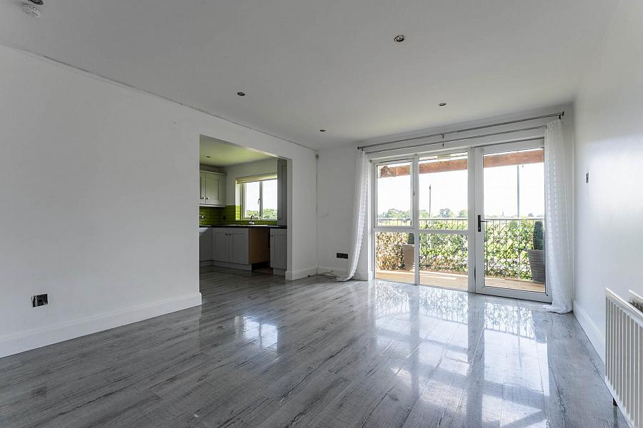 7 Silverwood Court