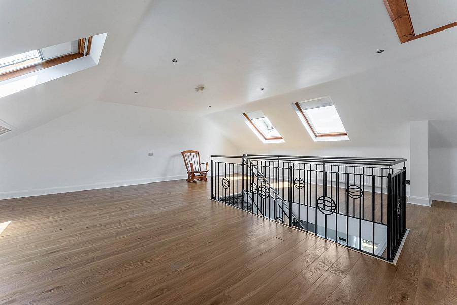 7 Silverwood Court