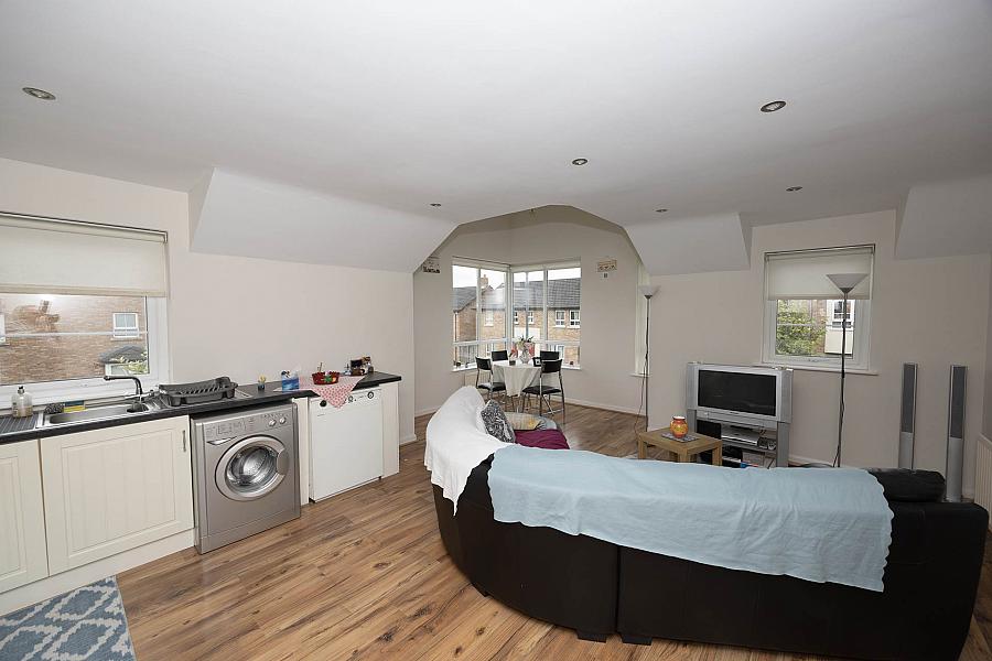 32 Castle Lane Mews