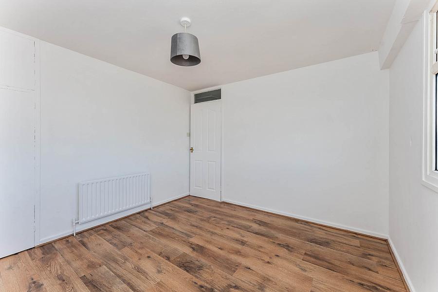26 Richmount Gardens