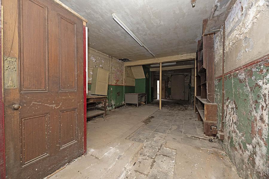 2 Woodville Street