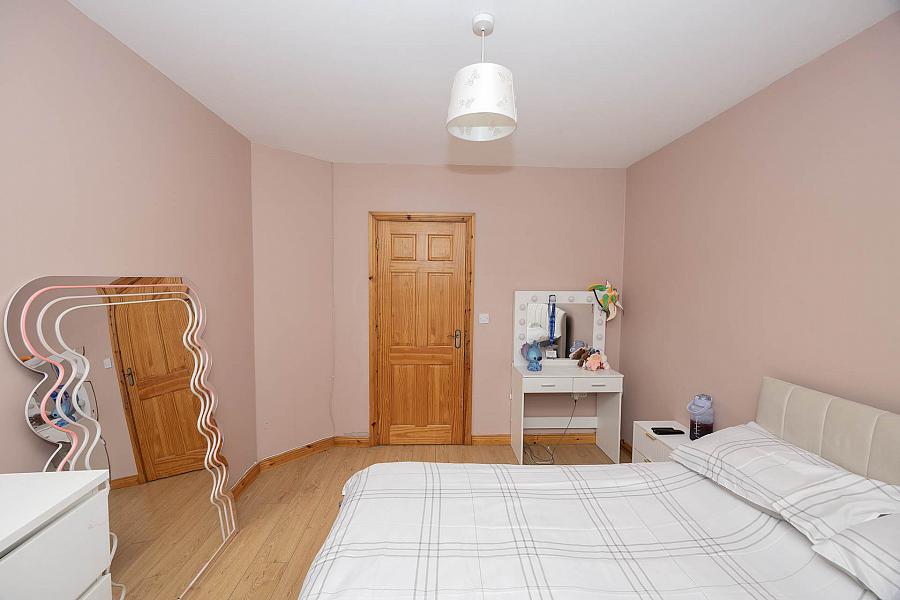 130 River Glade Manor