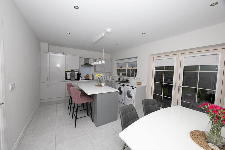 23 Tarry Wood