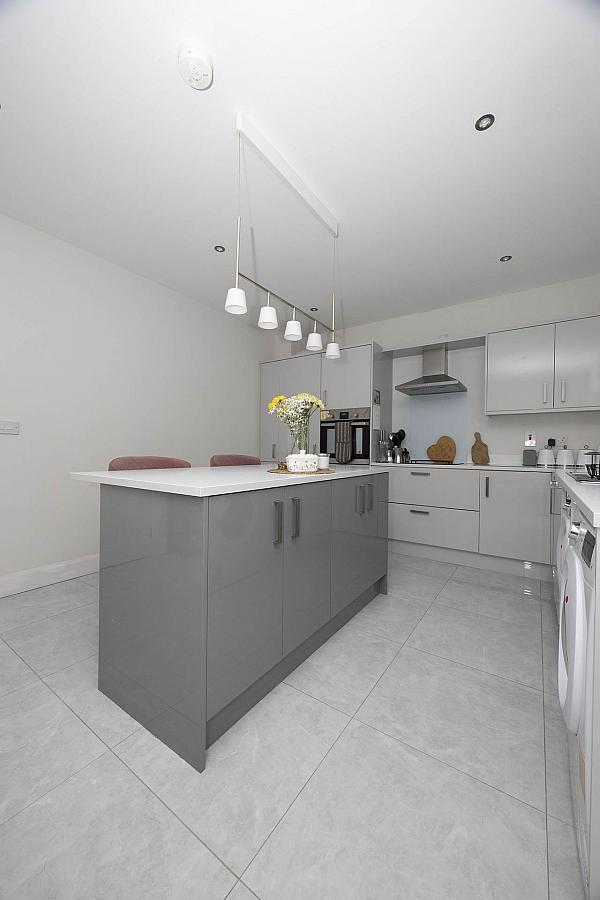 23 Tarry Wood