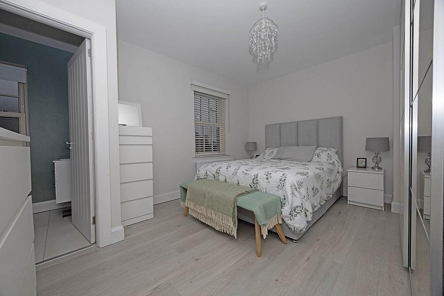 23 Tarry Wood