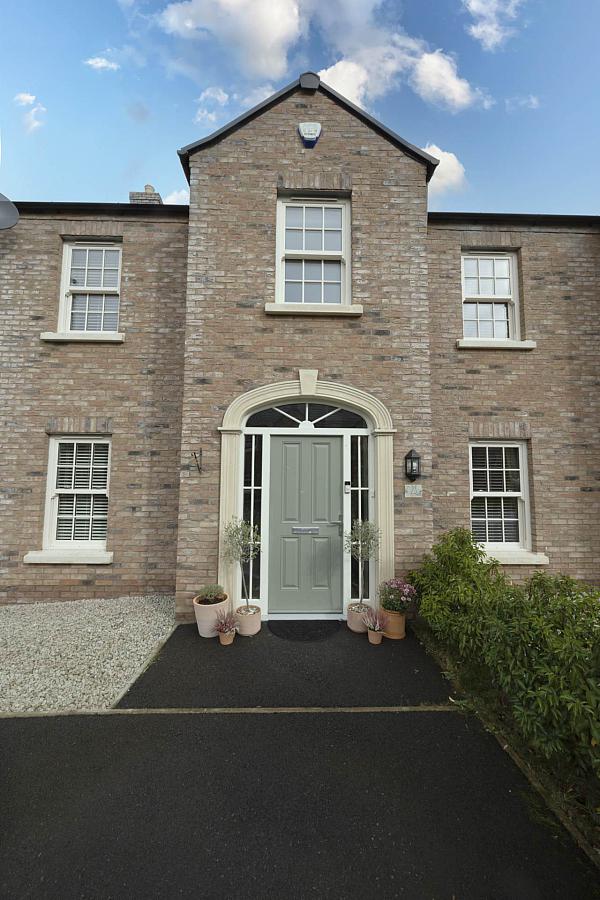 23 Tarry Wood