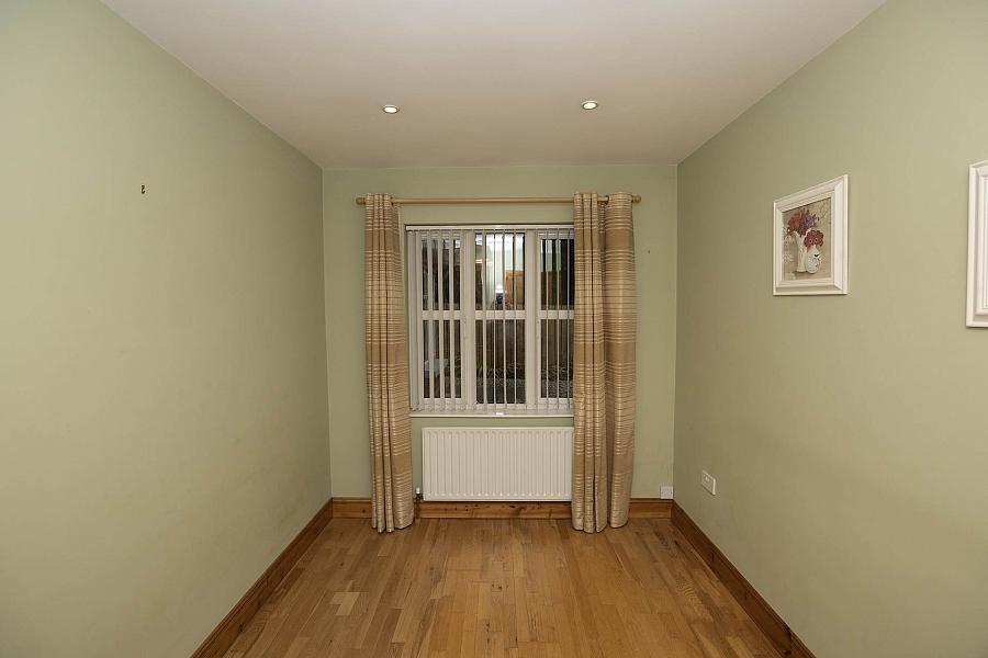 10 Woodville Gate