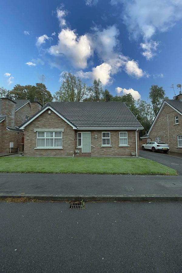 10 Woodville Gate