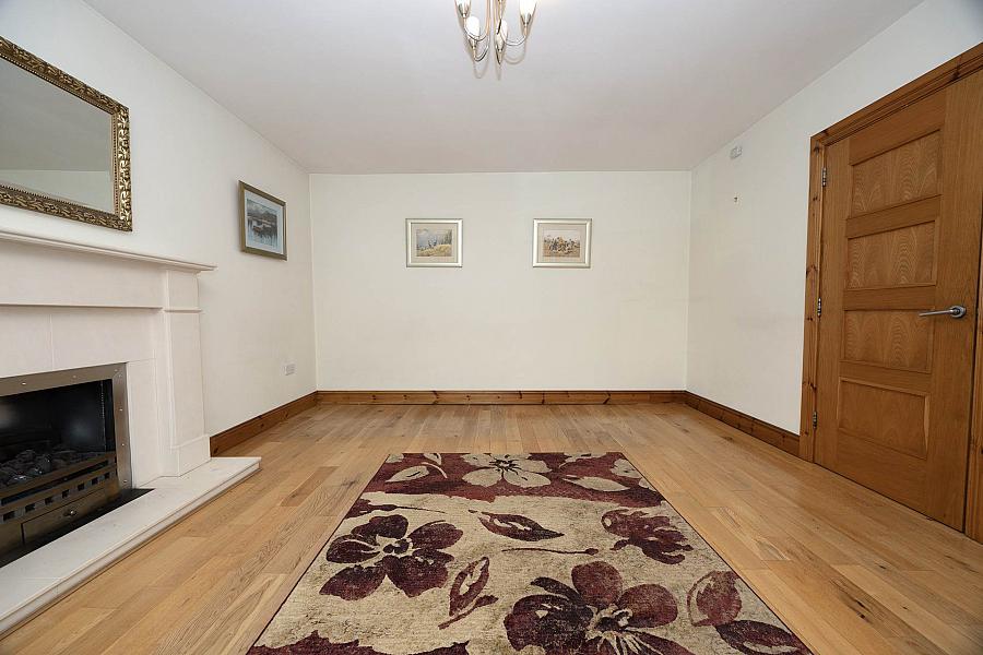 10 Woodville Gate