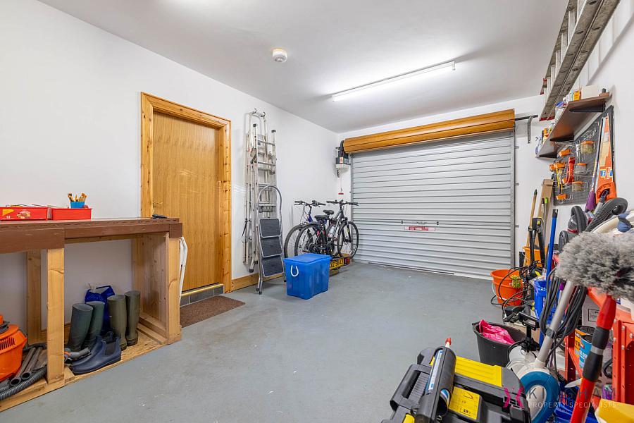 62 Annesborough Road