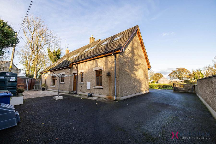 62 Annesborough Road