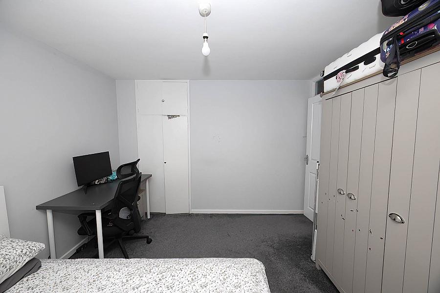 53 Richmount Gardens