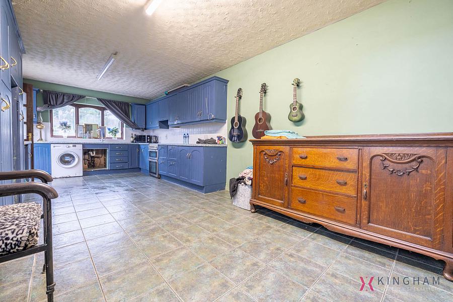 24 North Circular Road